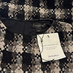 St. John Dobby Bouclé Tweed Sheath Dress Cap Sleeve Knee-length